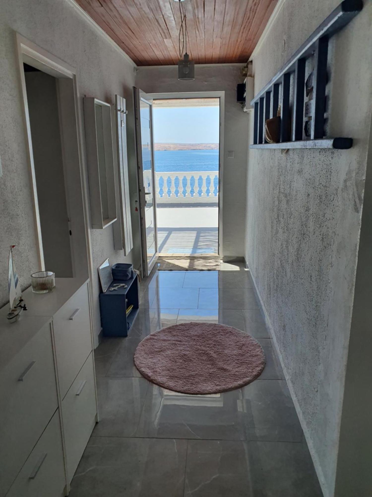 شقة Kuca Za Odmor Seahouse كارلوباغ المظهر الخارجي الصورة